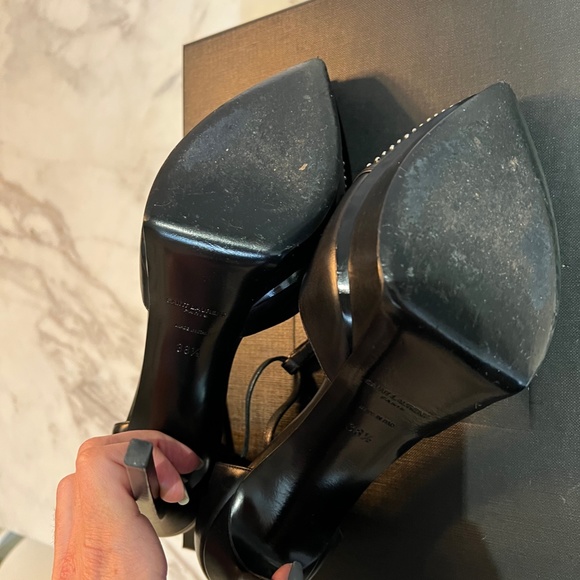 Saint Laurent Black platform shoes. - Picture 3 of 7